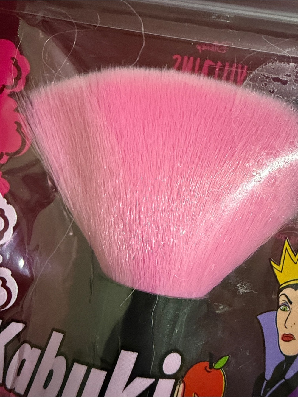 3/$15 🌸 Disney Villains Pink Kabuki Brush - Picture 3 of 3